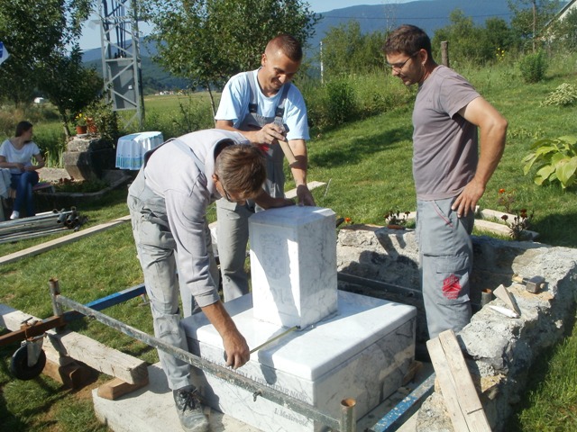 Slavlje podizanja i blagoslova Križa u Hrvatskom Polju