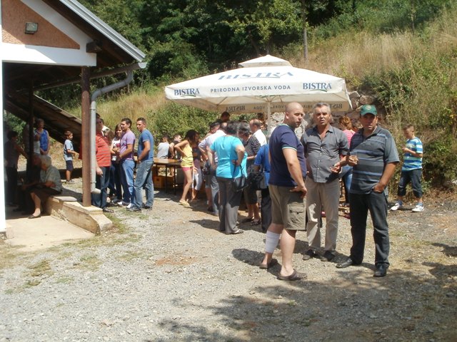 Veličanstvena "Stipanja" - oltar, biskup i klapa...