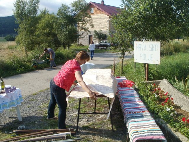 Slavlje podizanja i blagoslova Križa u Hrvatskom Polju