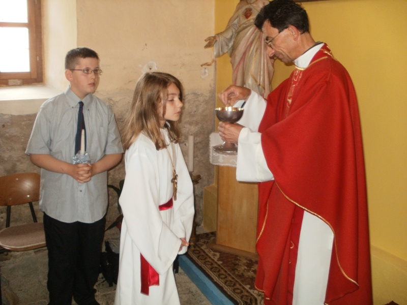 Veličanstveno slavlje svete Krizme u Kompolju