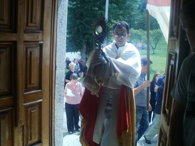 Tijelovo - Procesija na Vratniku 2014.