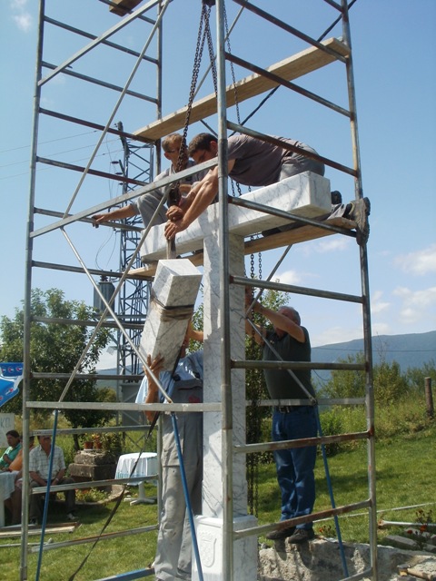 Slavlje podizanja i blagoslova Križa u Hrvatskom Polju