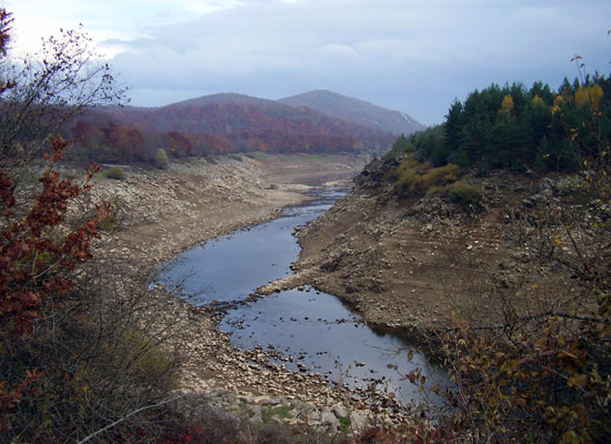 O Bože, ti si Bog moj: gorljivo tebe tražim; tebe žeđa duša moja, tebe želi tijelo moje, kao zemlja suha, žedna, bezvodna. (Ps 63,2)