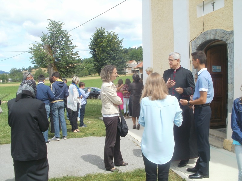 Veličanstveno slavlje svete Krizme u Kompolju