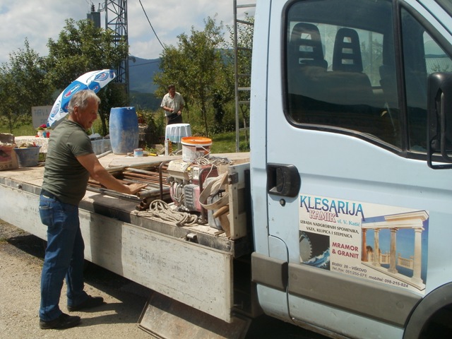 Slavlje podizanja i blagoslova Križa u Hrvatskom Polju