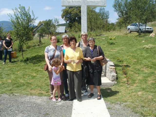 Slavlje podizanja i blagoslova Križa u Hrvatskom Polju