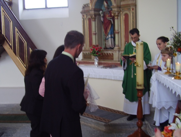 U brloškoj crkvi krštena Ena Jelena Jurković