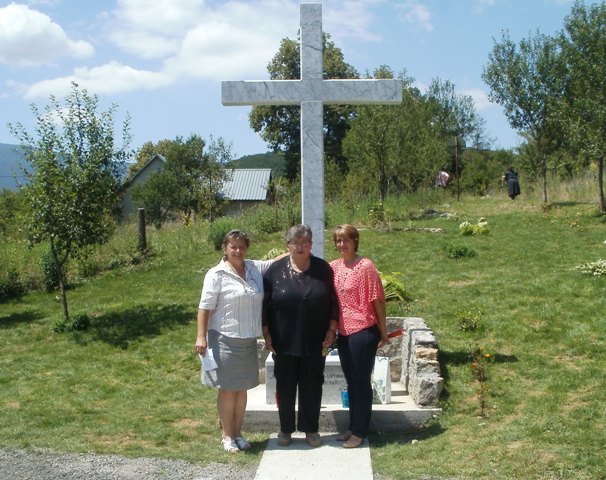 Slavlje podizanja i blagoslova Križa u Hrvatskom Polju